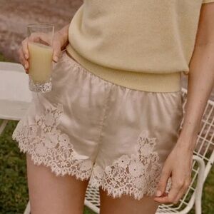 Doen Iona Short Candlelight